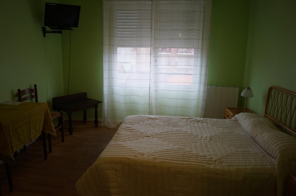 Le Novel Hotel Arcachon Cameră foto