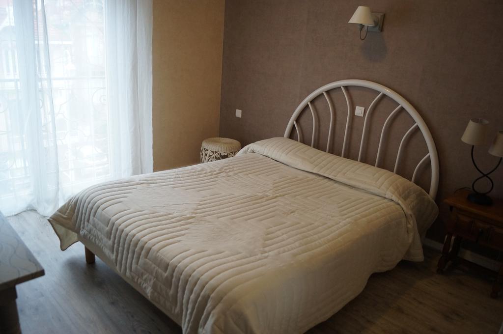 Le Novel Hotel Arcachon Cameră foto
